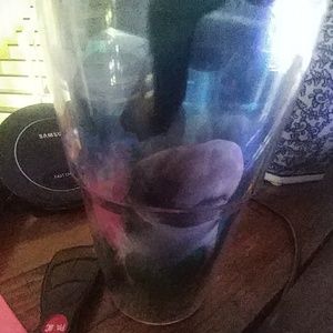 Meet your Posher, Gregory